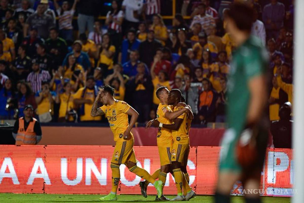 Con doblete de Gignac y Enner reencontrando el gol, Tigres vence 3-0 a Chivas