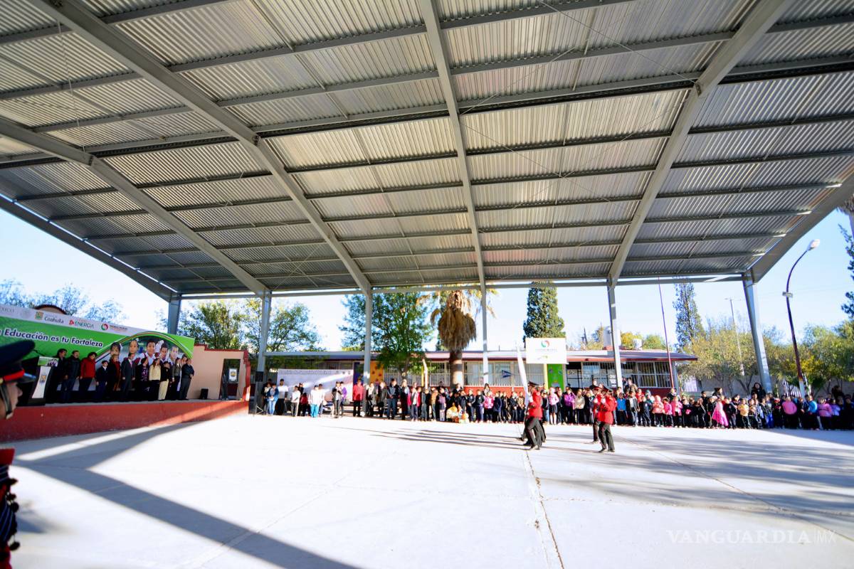 Más escuelas tendrán techumbre en Ciudad Acuña