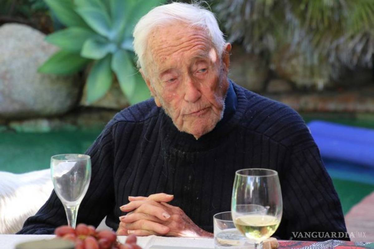 Científico australiano de 104 años viaja a Suiza para someterse a una eutanasia