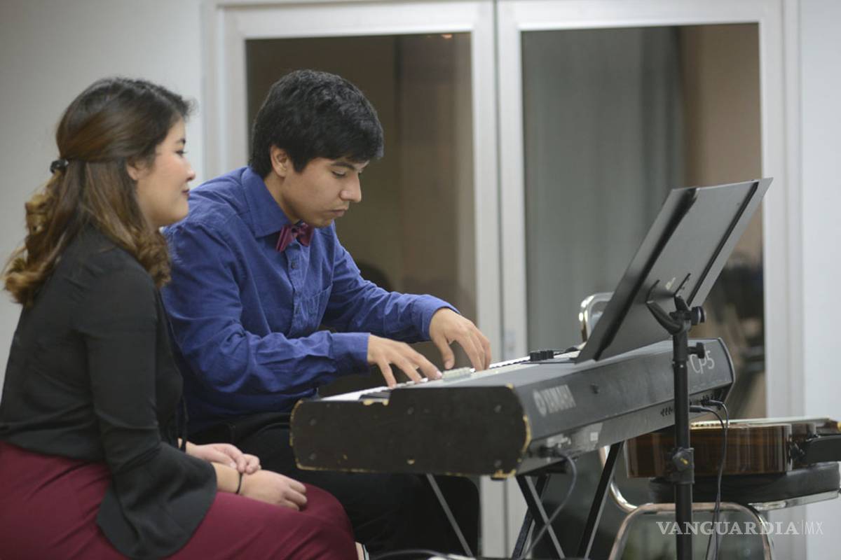 Alumnos de la Escuela Superior de Música conquistan con recital