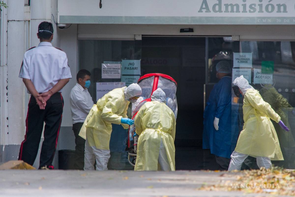 Recortes presupuestarios debilitaron al IMSS e ISSSTE, impactando en mortalidad por COVID: estudio