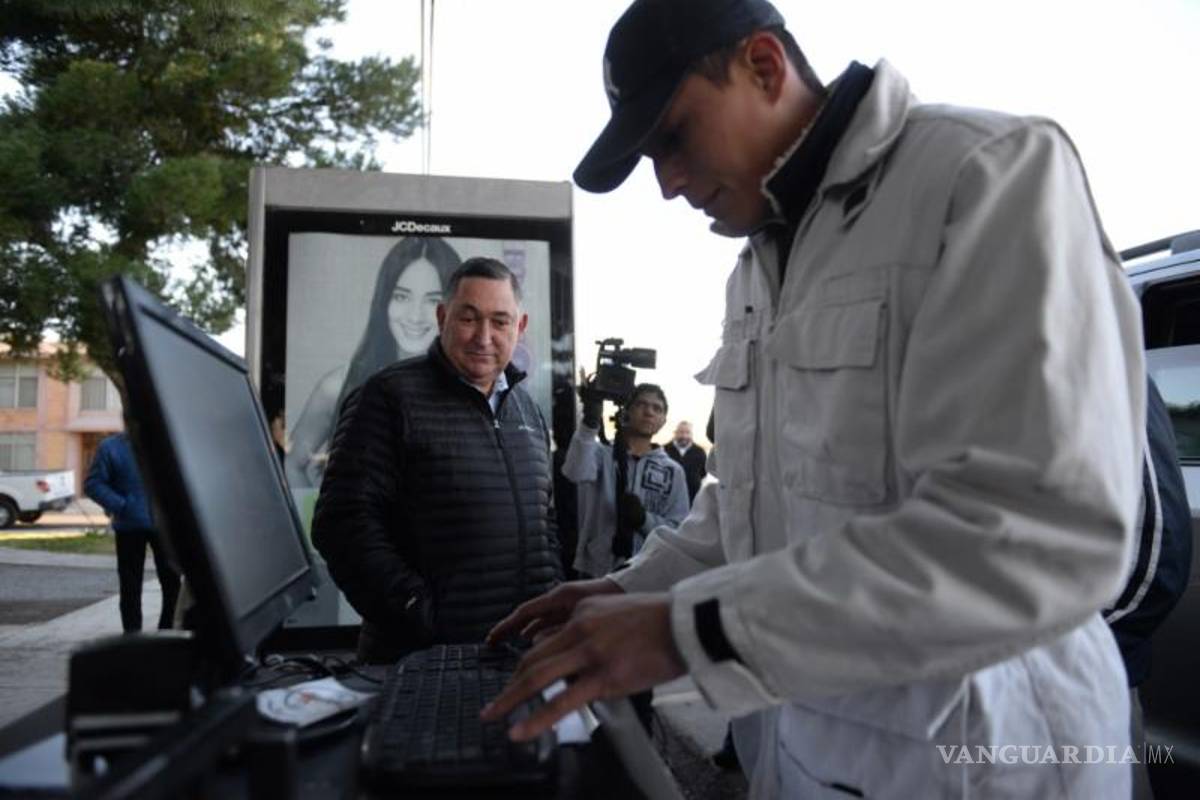 Isidro López pone en marcha verificación vehicular 2016 en Saltillo