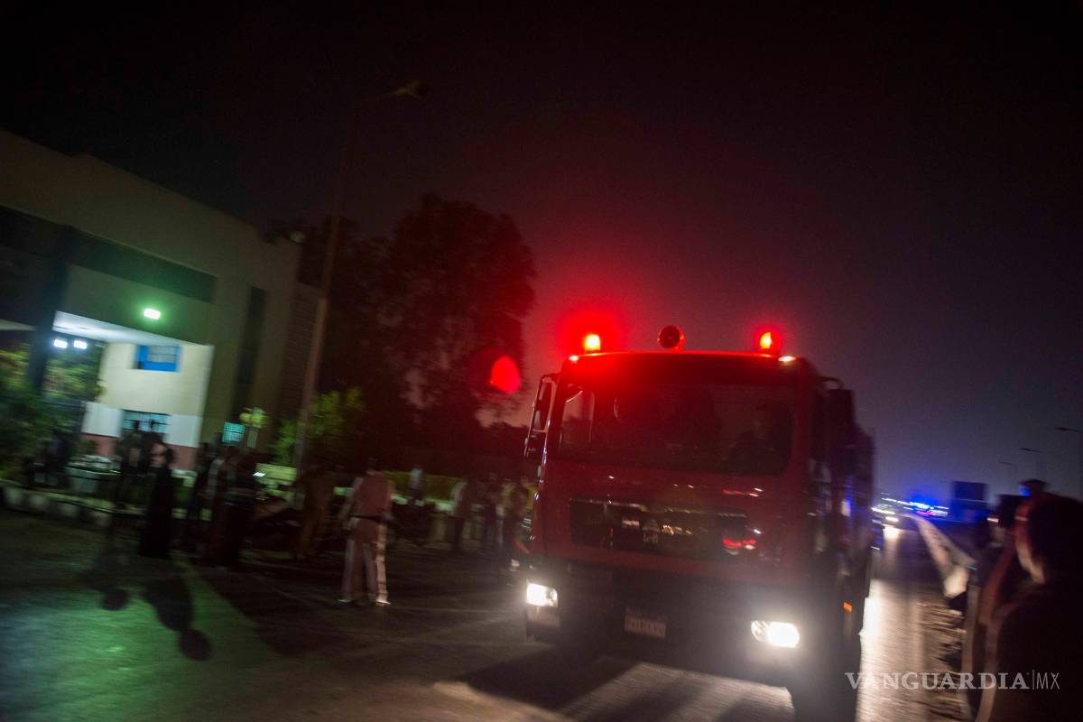 $!Al menos 12 heridos en explosión en almacén cerca de aeropuerto de El Cairo