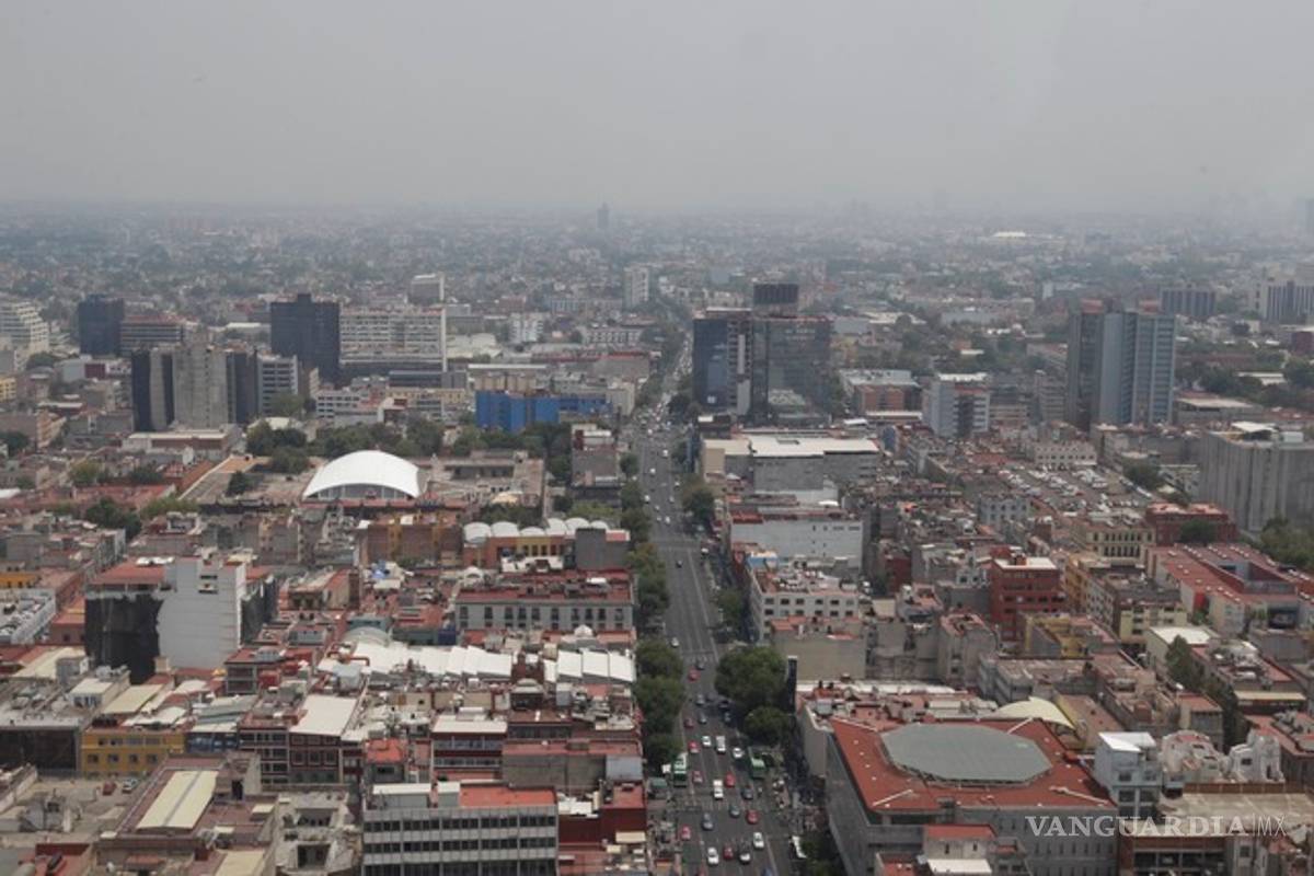 Usan tapabocas en colegios de Monterrey por mala calidad del aire