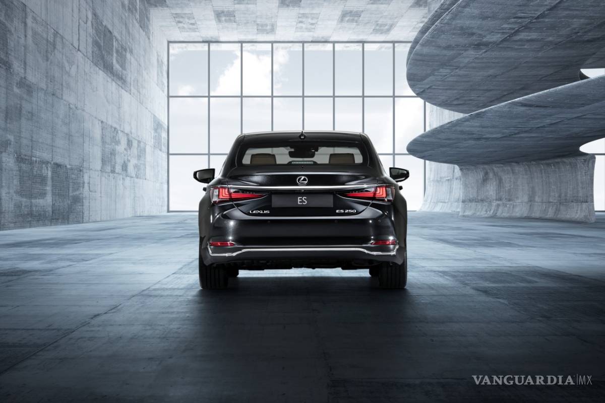 $!El nuevo Lexus ES se presentó en Pekín