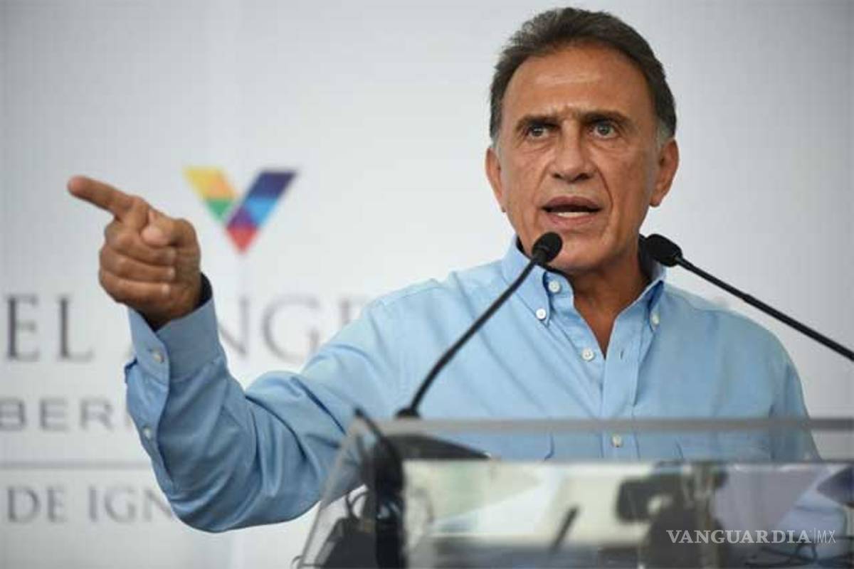 Yunes dice que hallaron 100 carpetas de pruebas contra Duarte