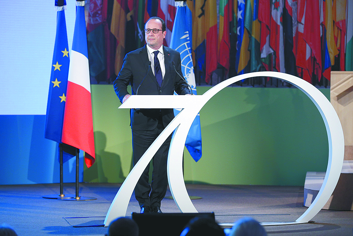 Francia y Rusia pactan un frente contra el ISIS a 5 días de los atentados