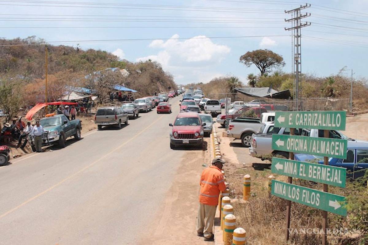 Hallan nueva fosa en Guerrero y piden buscar a los 43 normalistas