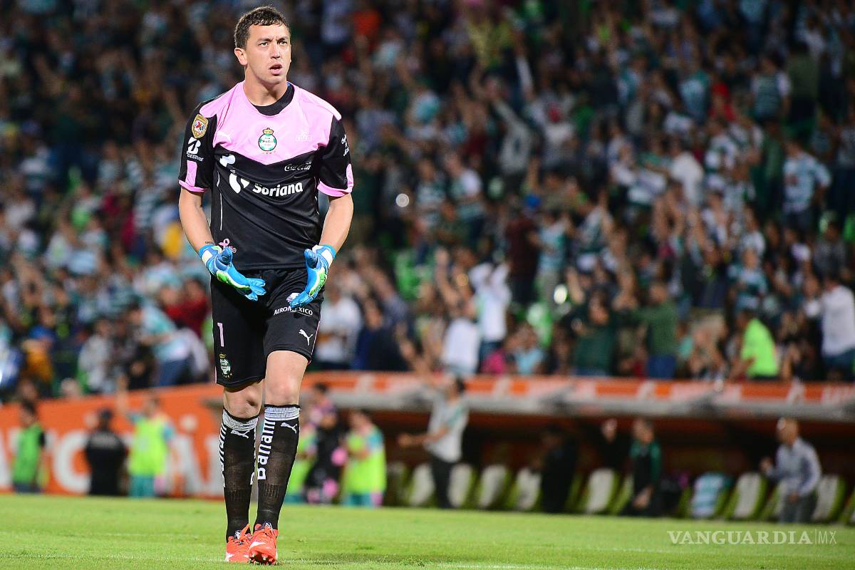 Futuro de Marchesín con Santos depende de Irarragorri