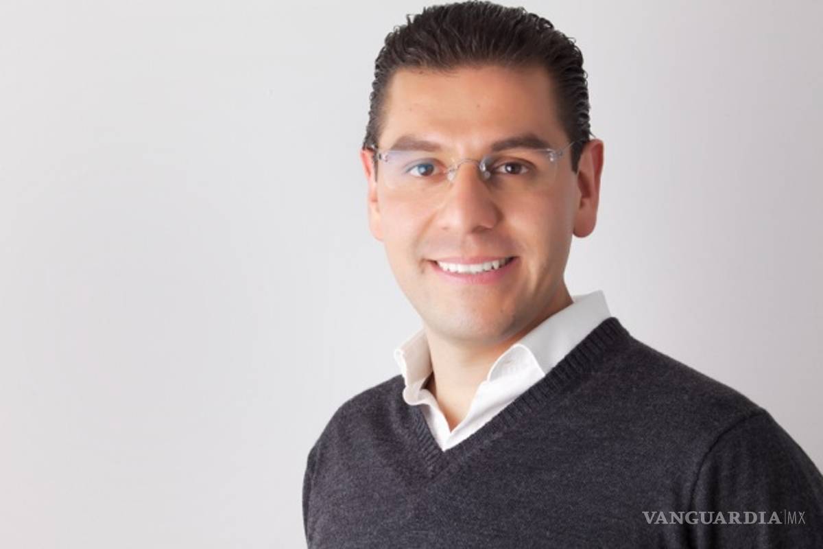 Encuentran a panista en table dance