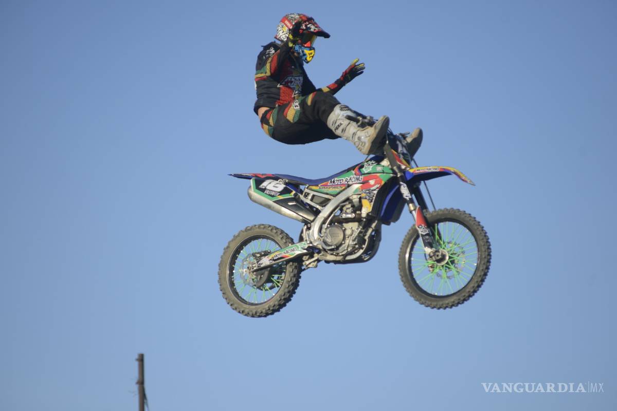 $!Wheels Master Show en la Arena 8 Segundos enciende los ánimos a los saltillenses