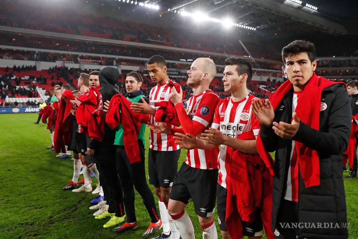 $!'Chucky' anota de penal y cierra el año con un triunfo vital ante el AZ Alkmaar