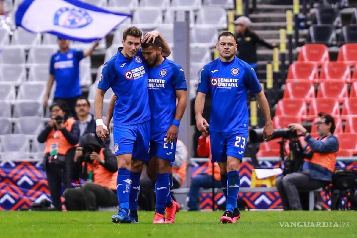 Cruz Azul remonta y consigue un 3-1 frente a Pachuca