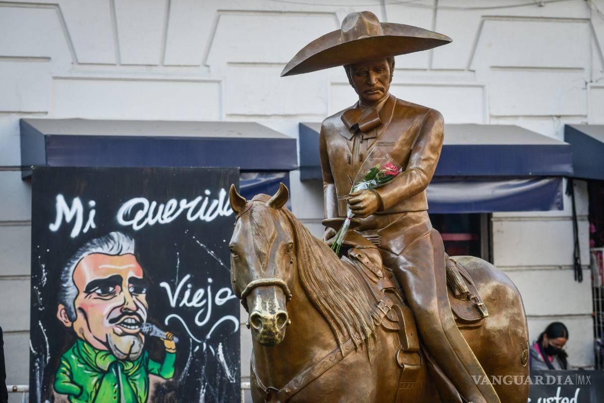 Vicente Fernández podría tener su propia calle en Los Ángeles para ‘honrar su impacto en las generaciones latinas’