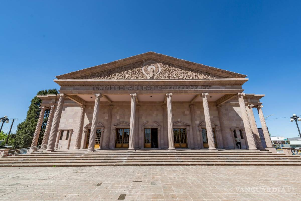 Celebrarán 44 años del Teatro de la Ciudad con fantasmas, José José y teatro para todas las edades