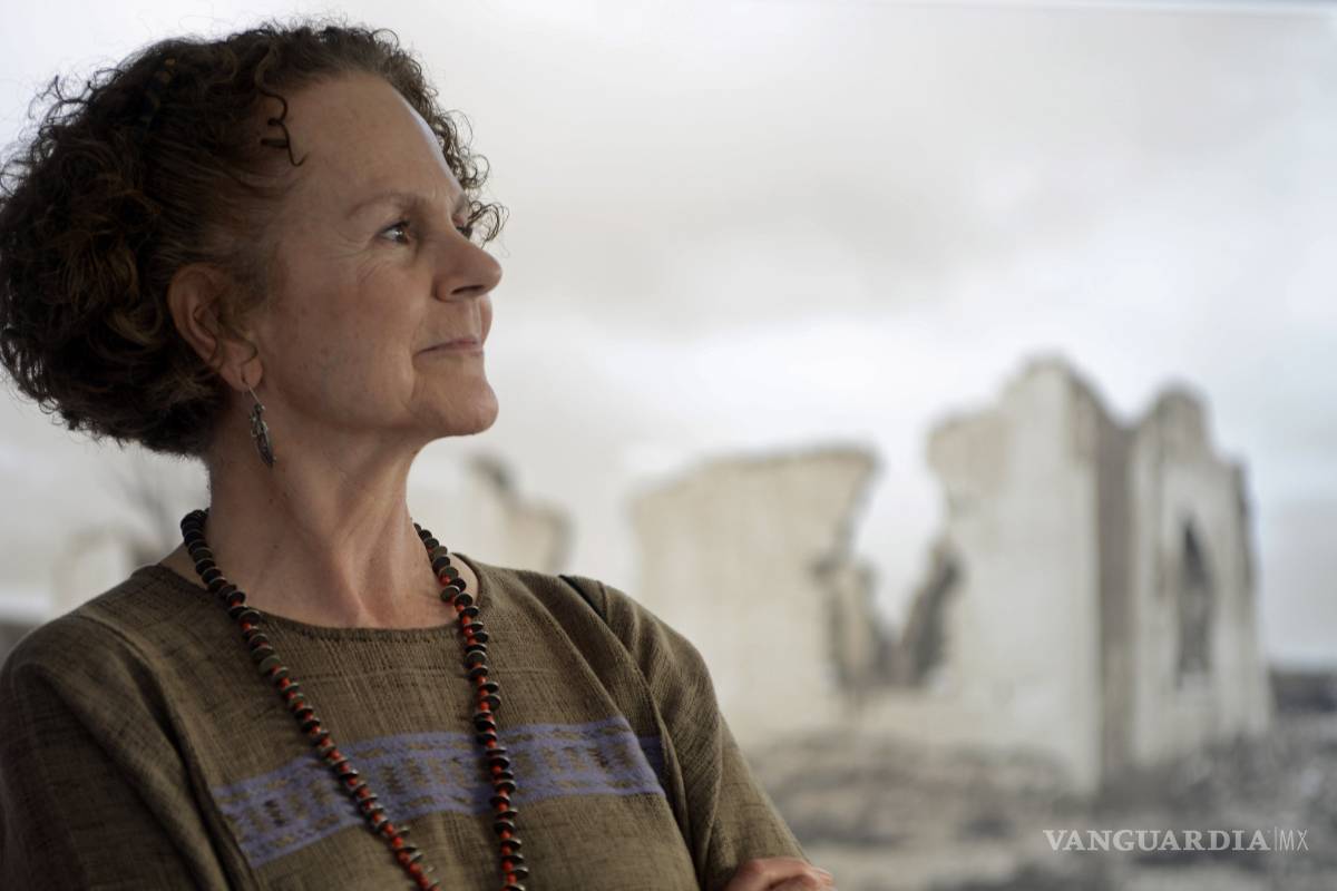 Largo Olvido, luz que revela la soledad