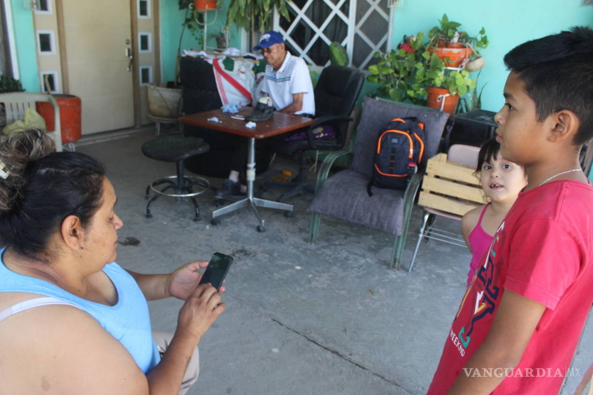 Estudiar vía WhatsApp; opción que se complica en Torreón