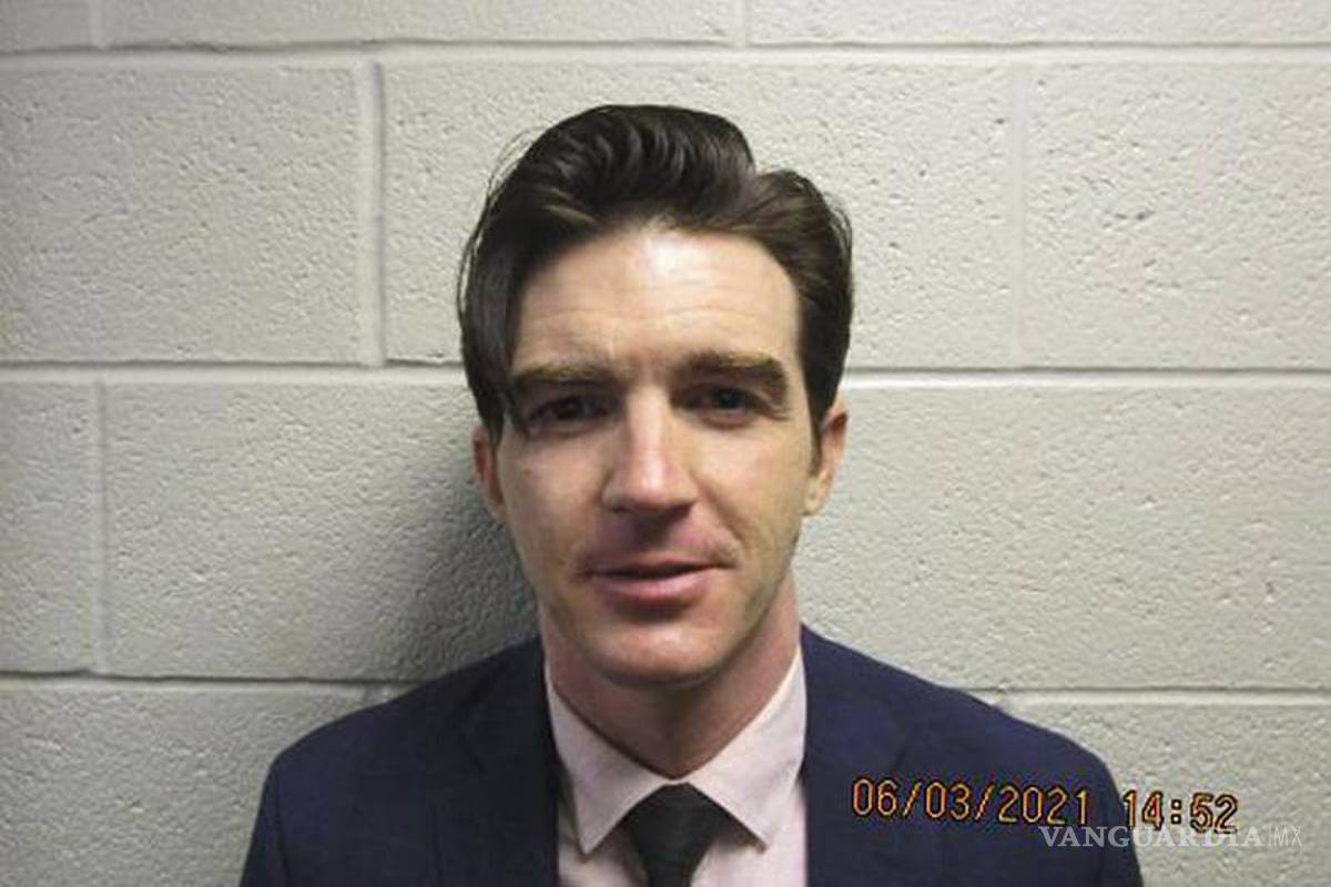 Drake Bell recibe sentencia de libertad condicional por cargos de poner en peligro a una menor