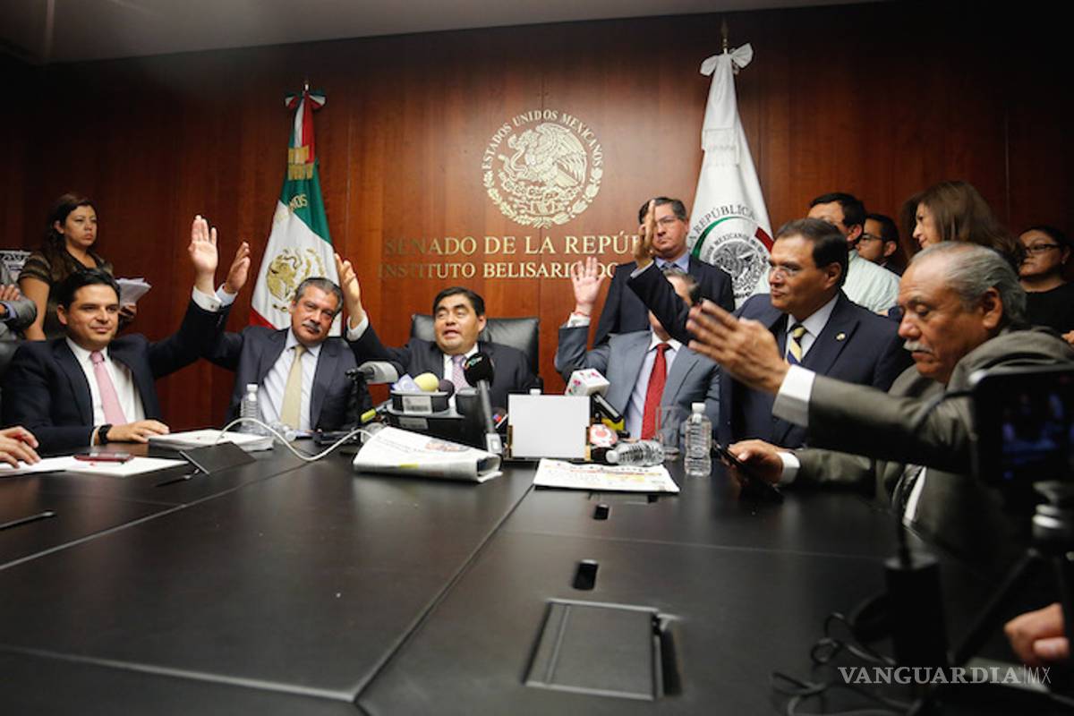 Se despiden senadores con un bono de 2.4 mdp; 1.2 millones serán cubiertos con dinero público