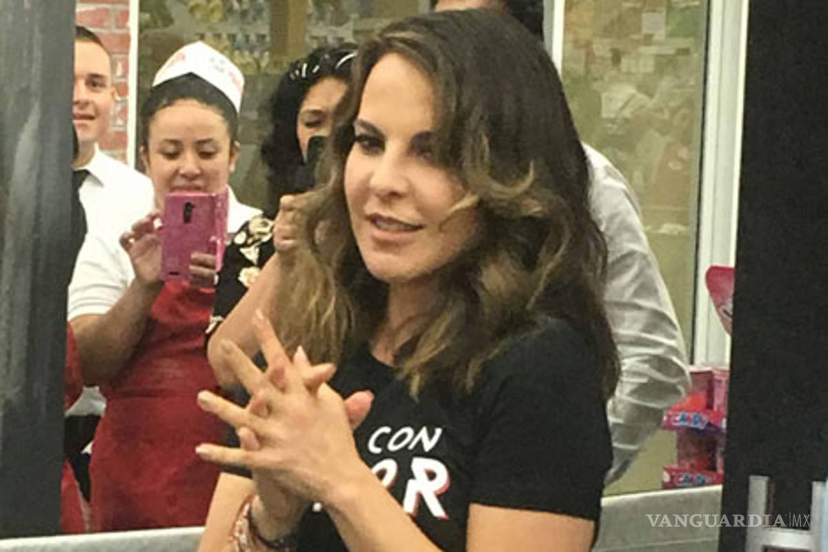 Kate del Castillo Regresa a México con Will Smith
