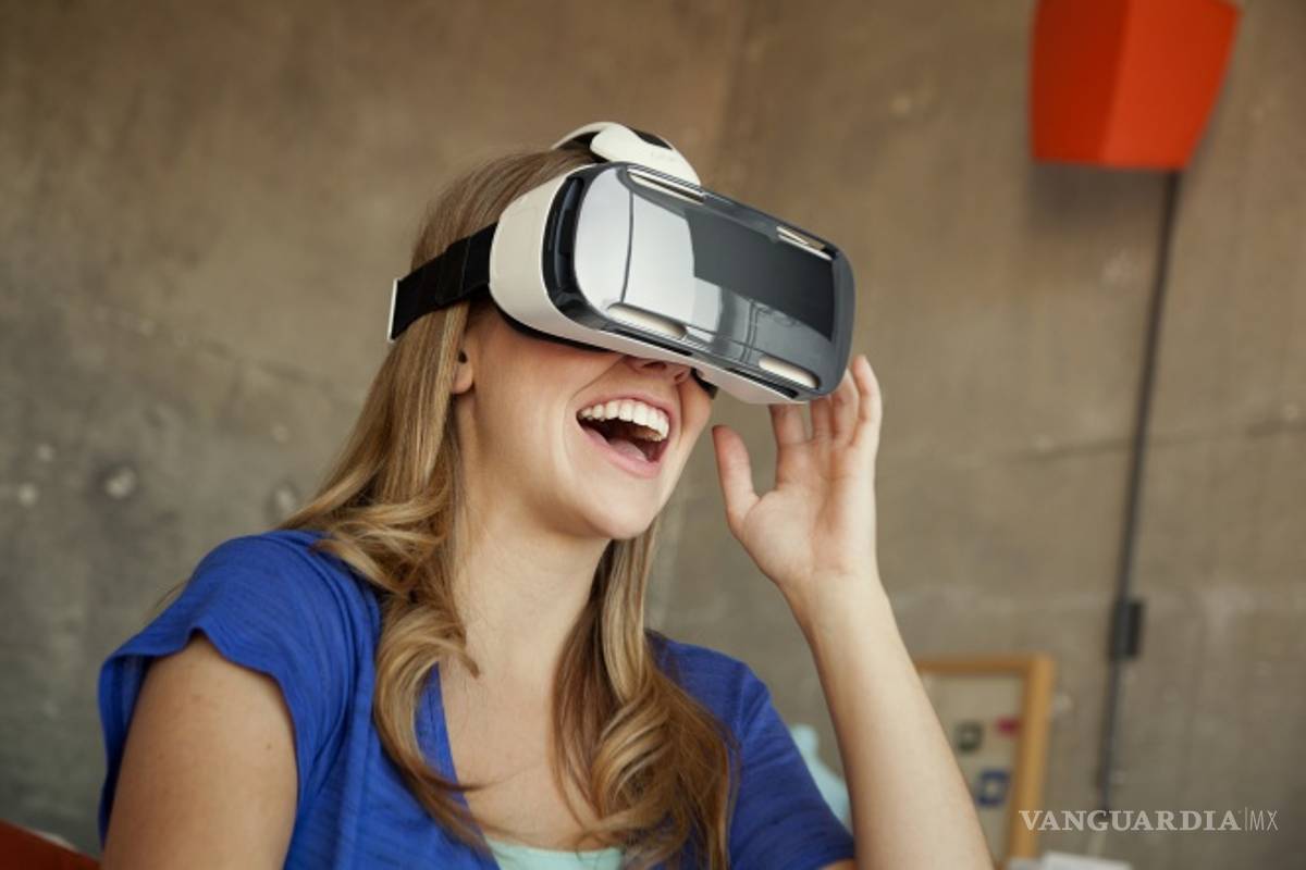 Listas las gafas Gear VR para Facebook