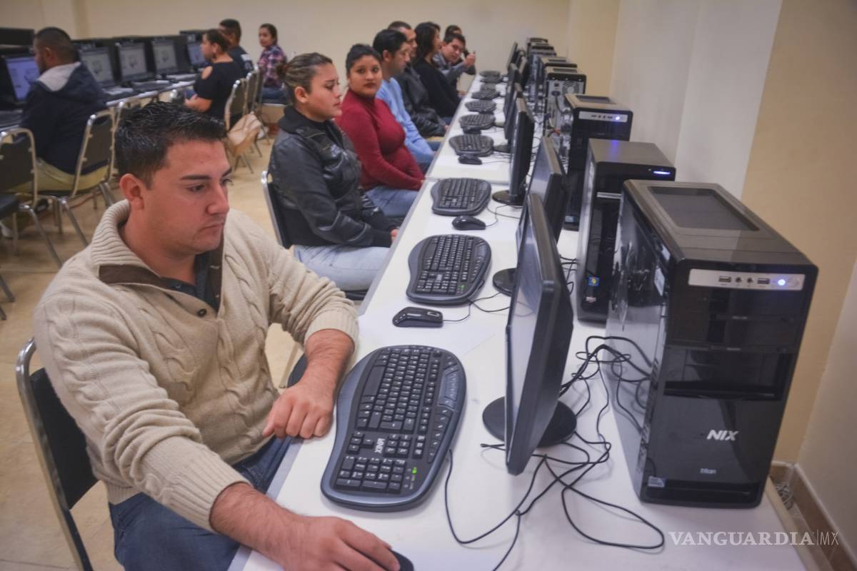 Aspirantes a cadetes presentan pre evaluación para ingresar a la policía preventiva en Piedras Negras