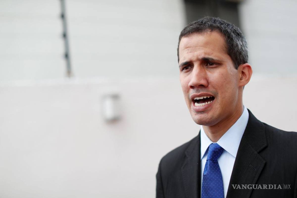 Alto mando militar de la Fuerza Aérea de Venezuela reconoce a Guaidó como presidente