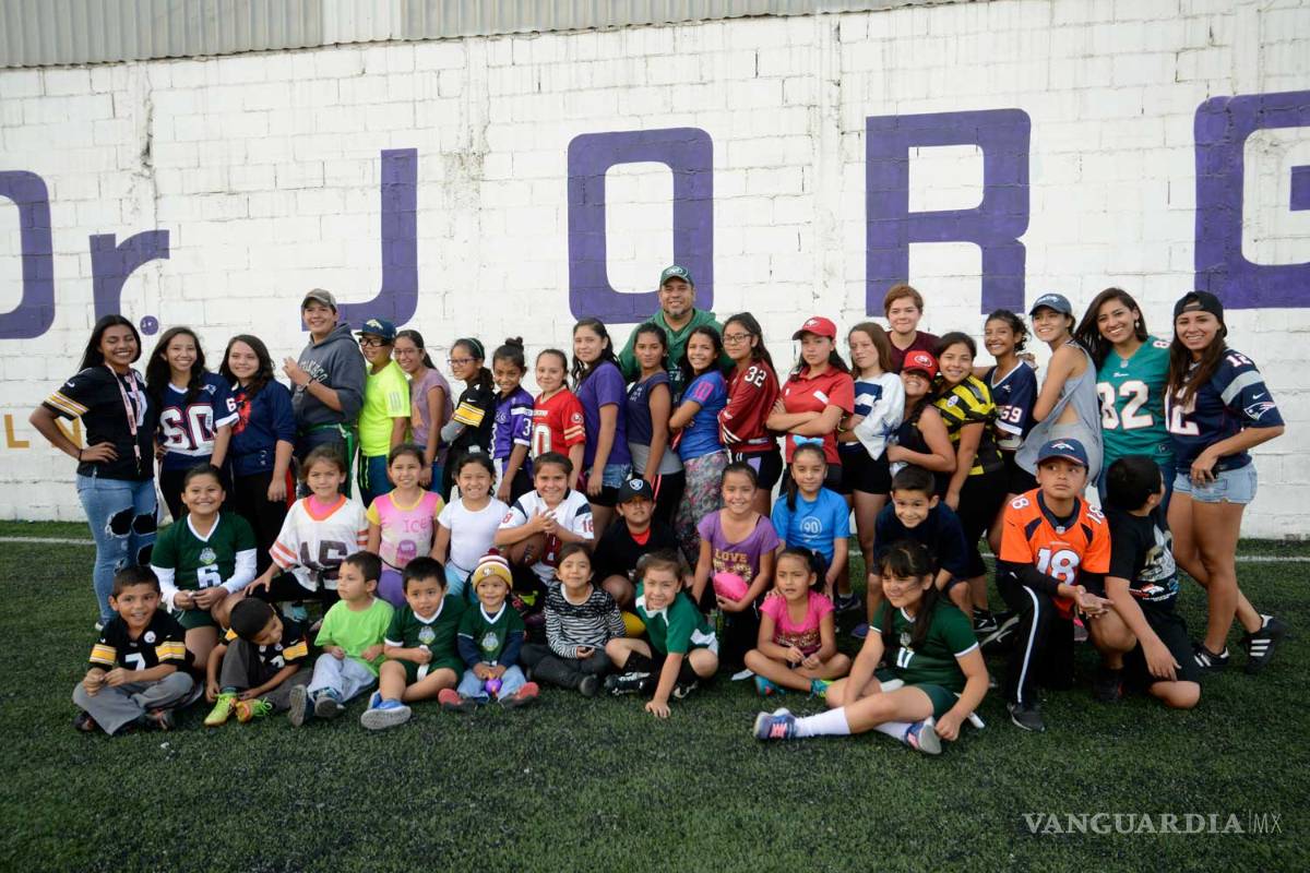 Festejan inicio de la NFL en la Academia de Futbol Bandera