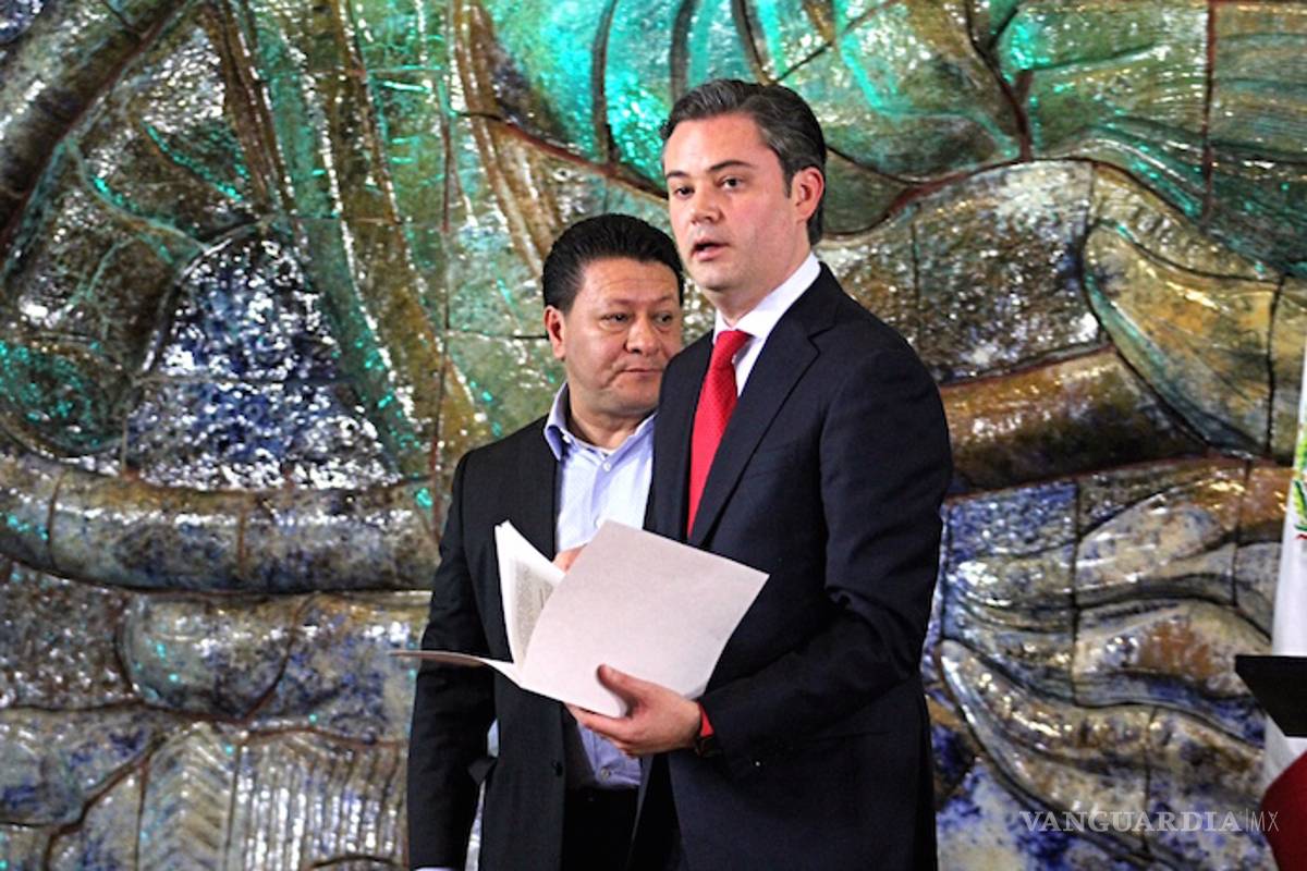 SEP despide a maestros; Aurelio Nuño anuncia que se van 3,119