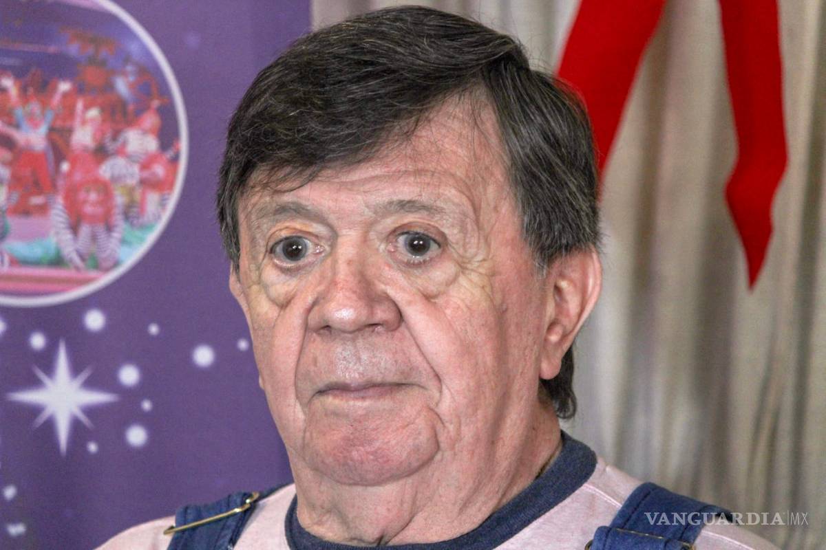 Chabelo dice &quot;#YaPárenle&quot; a los rumores sobre su muerte en redes sociales