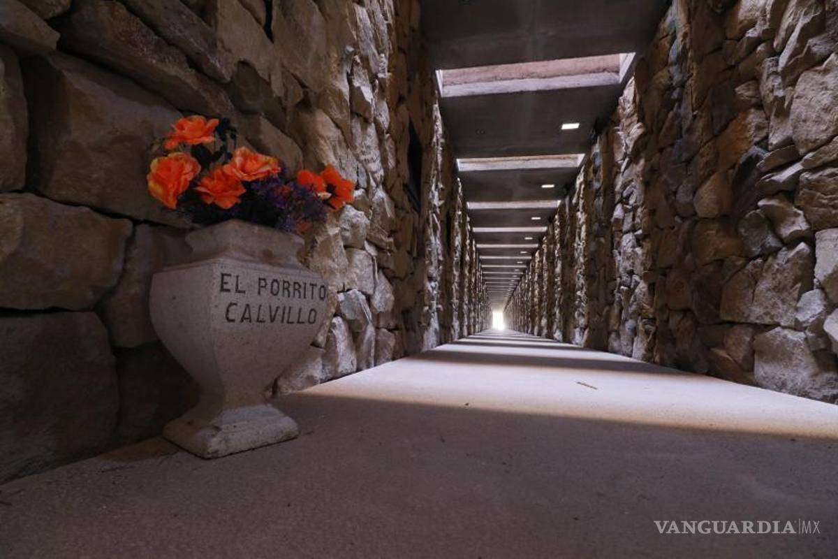 $!El monumento incluye placas con los nombres y fotografías de los mineros caídos en la tragedia de 2006.