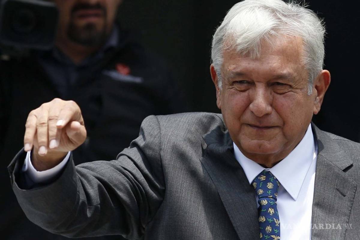 AMLO corre el riesgo de convertirse en un dictador: Javier Sicilia