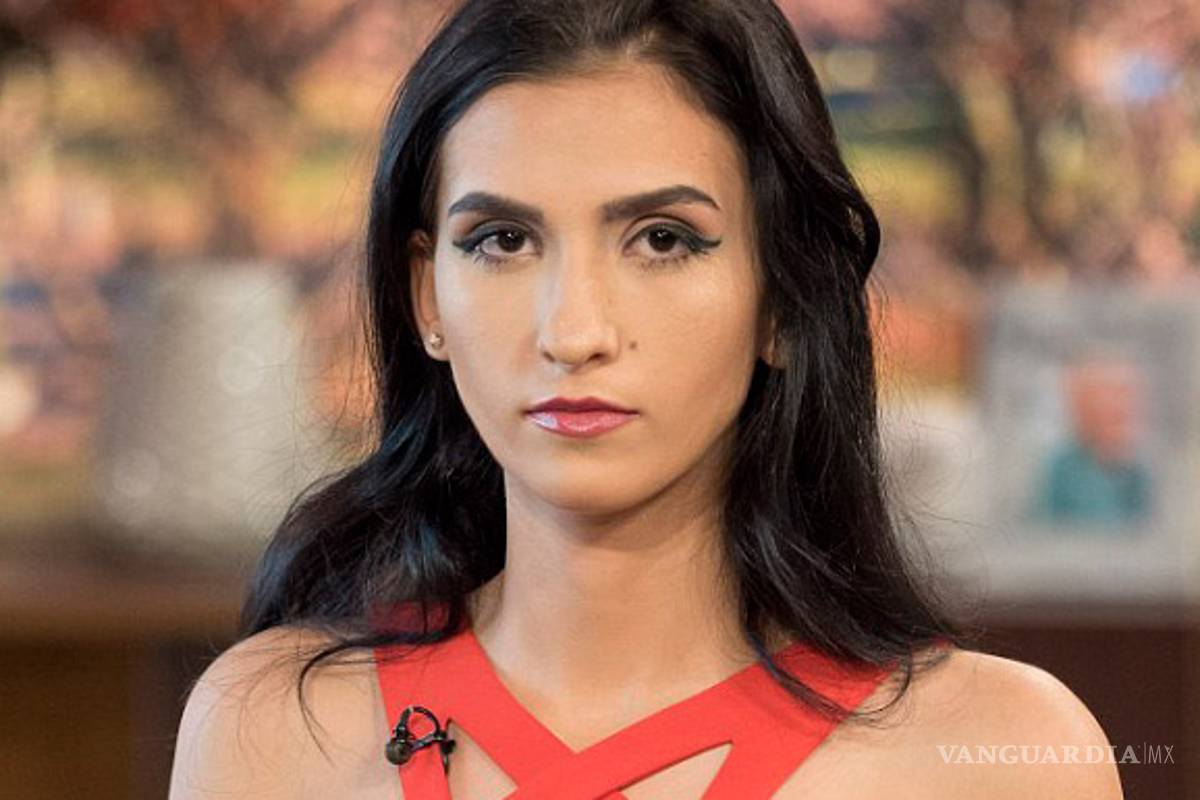 Jovencita vende su virginidad por un millón de euros para comprarles una casa a sus padres