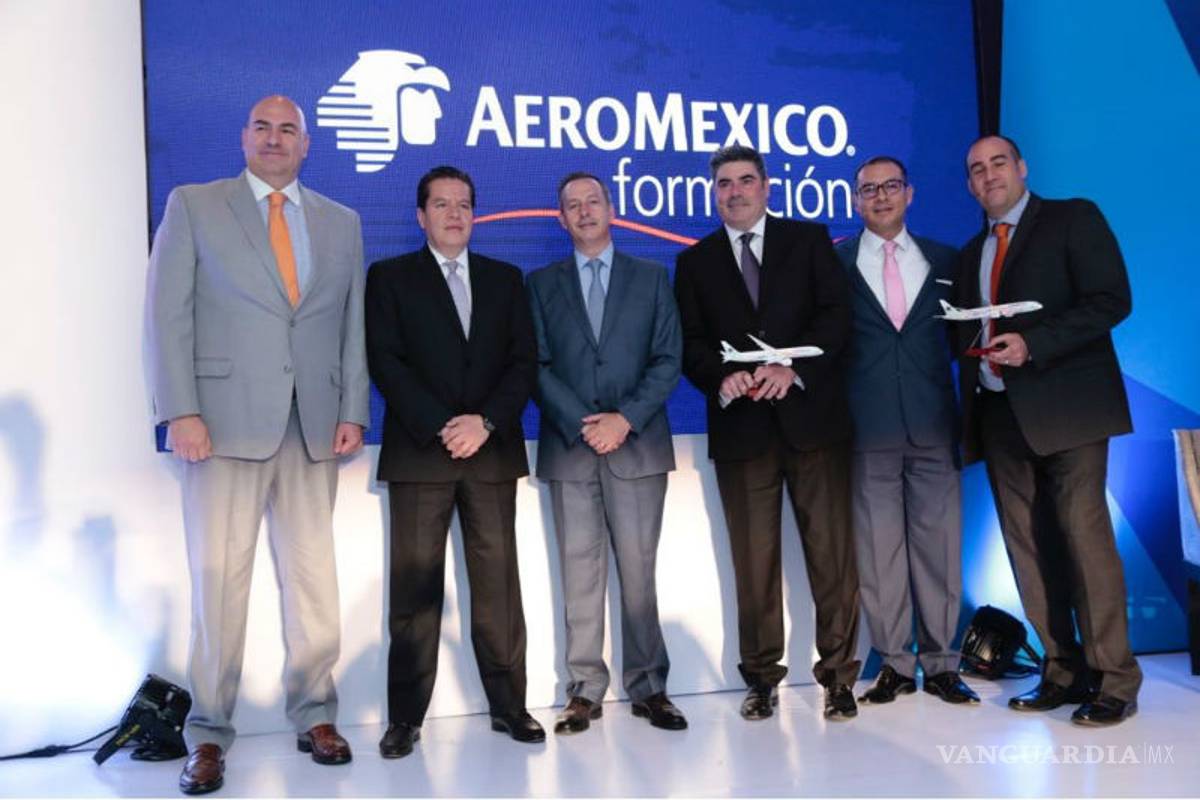 Aeroméxico lanza carreras de piloto aviador y sobrecargo de aviación