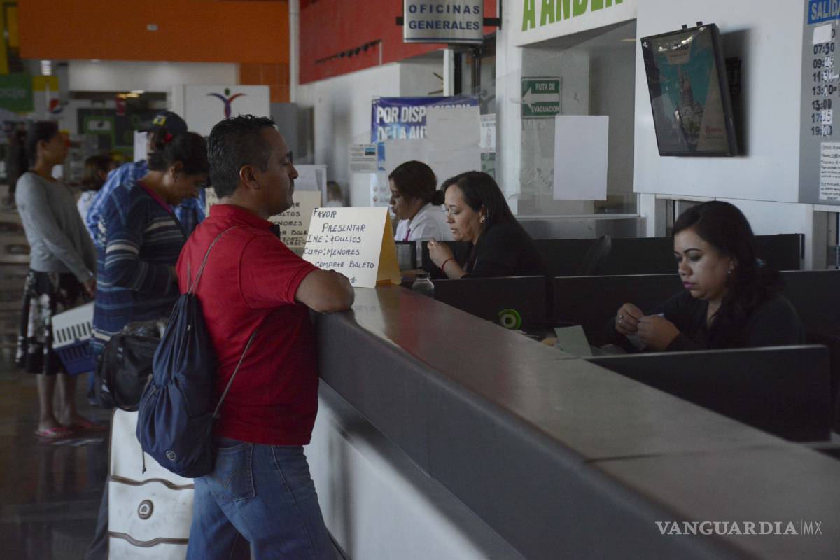 Padres de familia que no presenten CURP y acta de nacimiento de menores no podrán adquirir boletos en Central de Autobuses de Saltillo