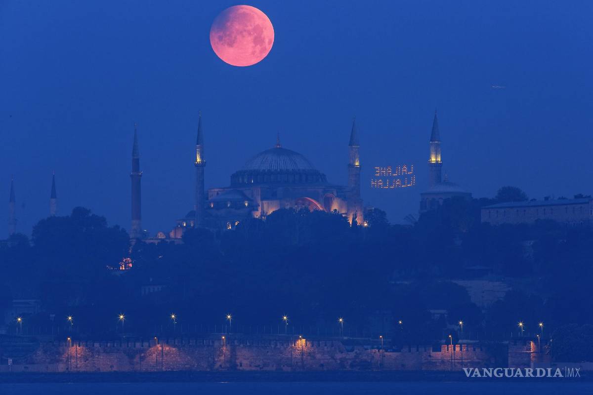 Así se vio el eclipse total de Luna en el mundo, fotografías