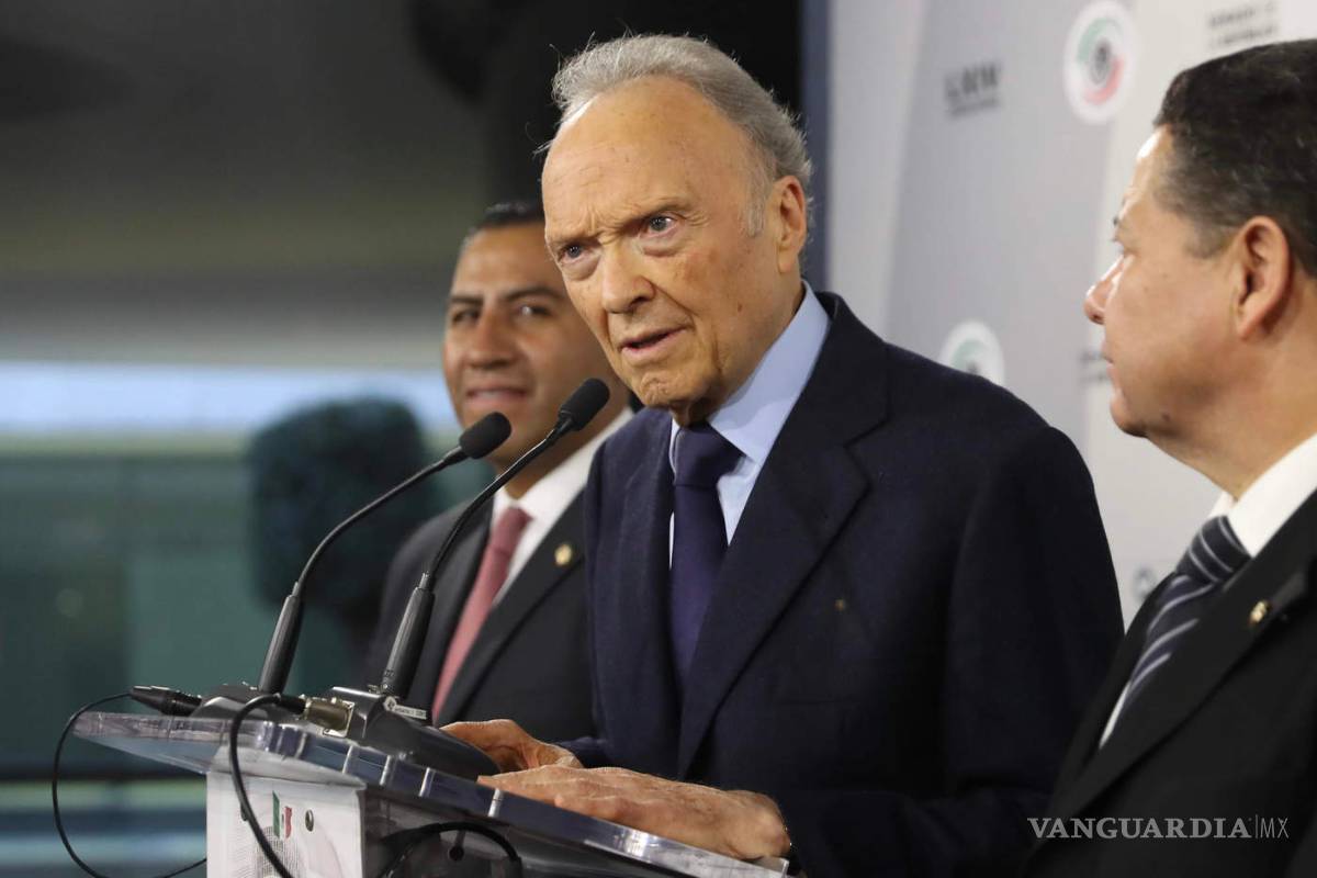 Romero Deschamps tiene varias denuncias, pero ninguna orden de aprehensión: FGR