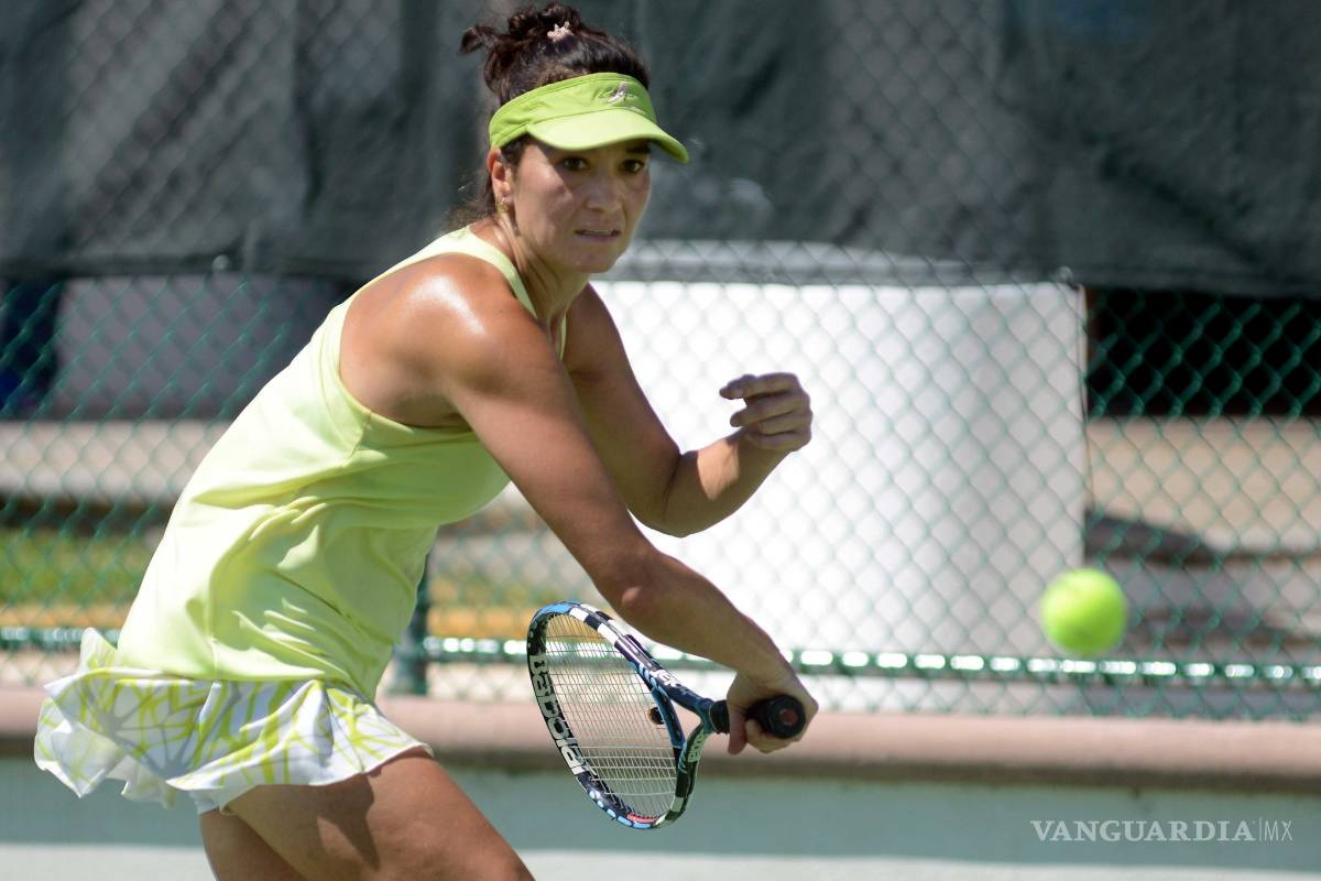 Acción en las canchas y la alberca del Campestre Saltillo