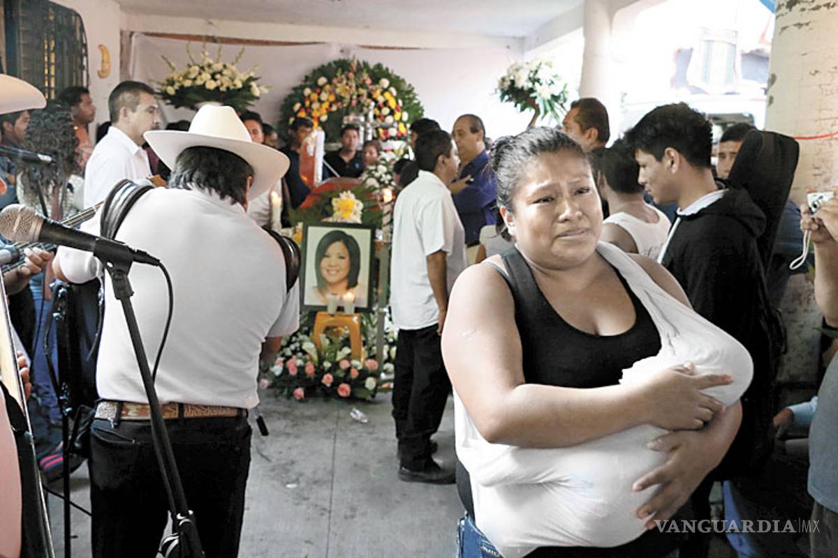 'La mataron frente a mí', dice madre de alcaldesa asesinada