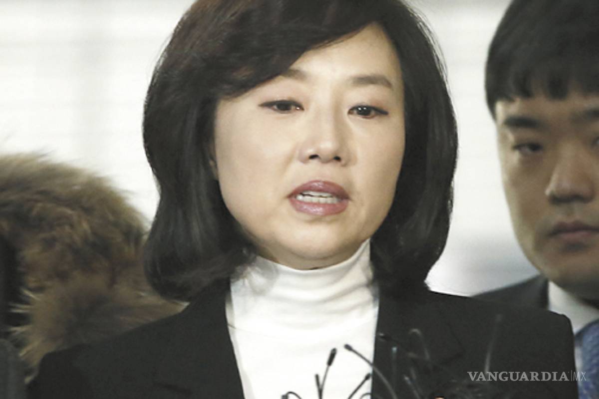 Ministra cultural surcoreana crea ‘lista negra’ de artistas