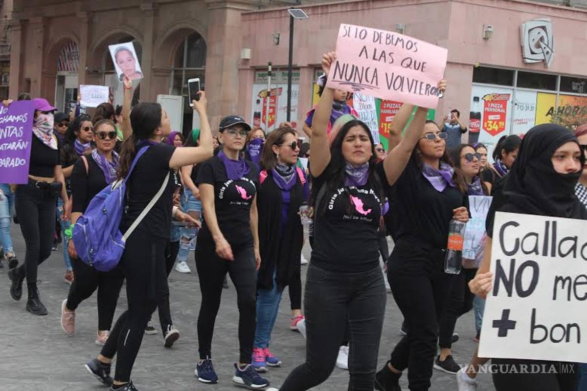 Mujeres toman las calles de La Laguna en el Día Internacional de la Mujer