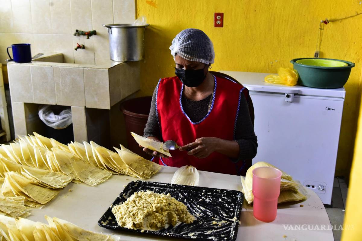 Del molino a la mesa, el arte de hacer tamales; una tradición de 40 años