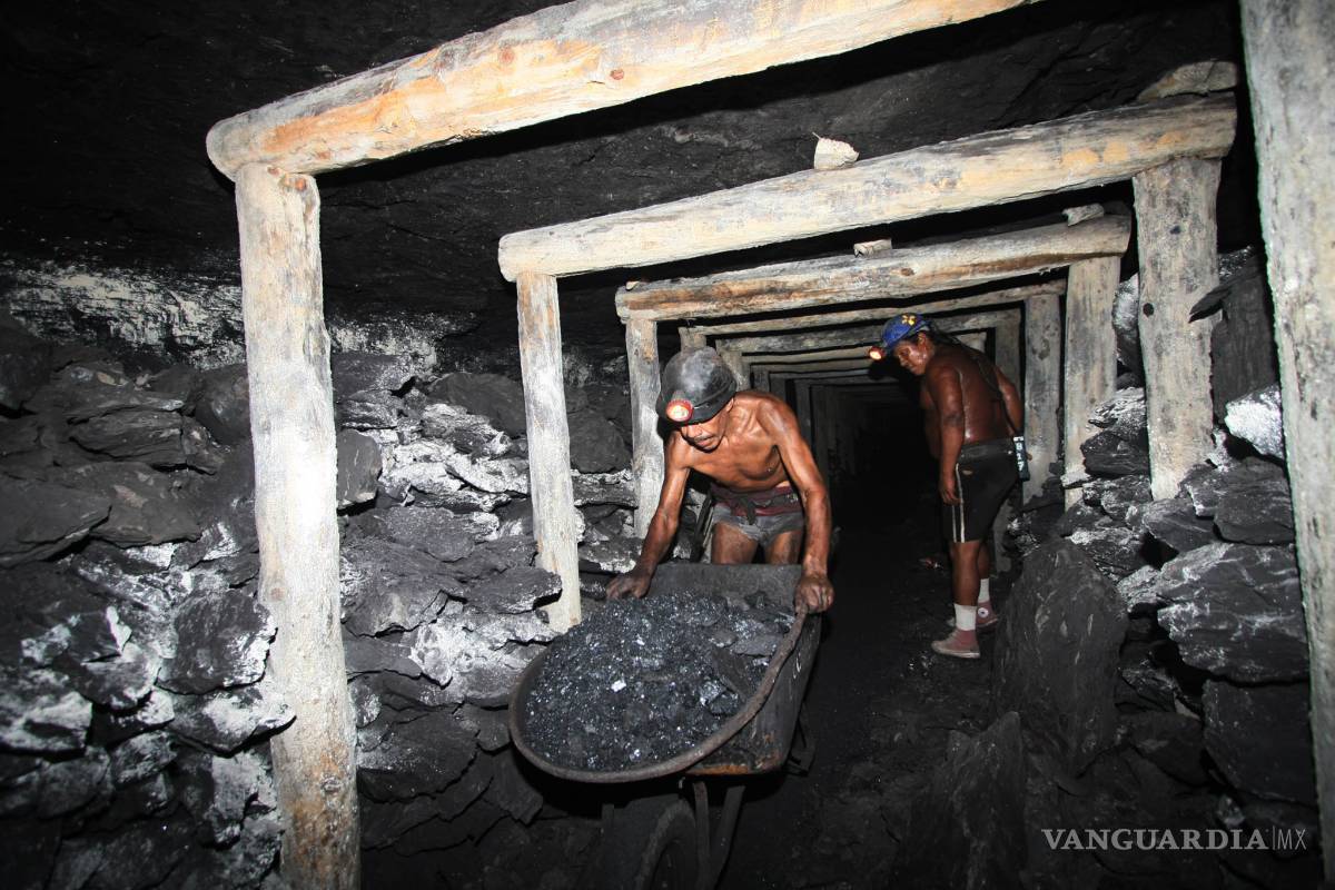 Alistan 2da licitación de carbón para la CFE