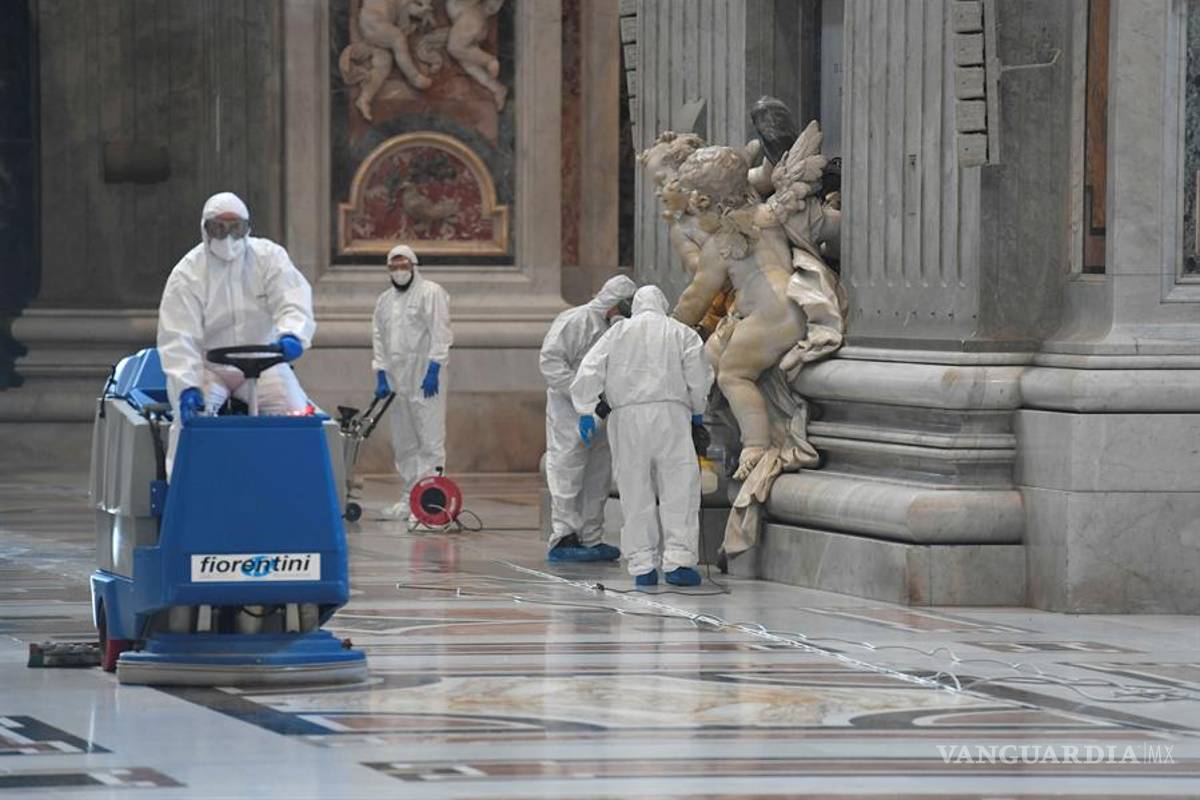 $!Basílica San Pedro es sometida a una inédita desinfección para su reapertura