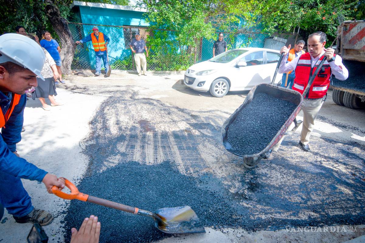 Refuerzan programa de bacheo en Piedras Negras luego de torrenciales lluvias