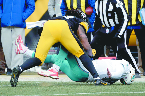 Dupree será multado por ‘rudeza’ ante el QB Matt Moore