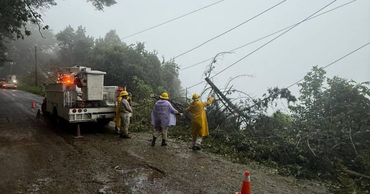CFE reporta interrupciones en suministro eléctrico por lluvias en varias zonas del México