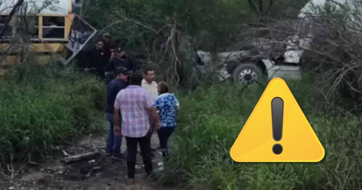 Transporte escolar y tráiler chocan en carretera Reynosa- Nuevo Laredo