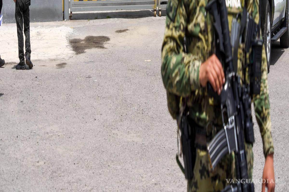 $!Bajo un fuerte operativo de seguridad fue trasladado Ernesto “N”, exgobernador de Baja California, al Centro Federal de Readaptación Social (CEFERESO) Núm 1 El Altiplano.