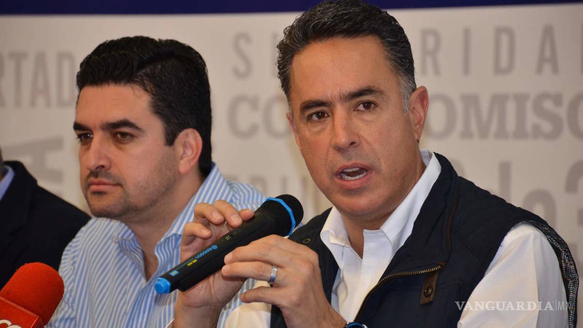 Memo Anaya pide renuncia de la presidenta del IEC